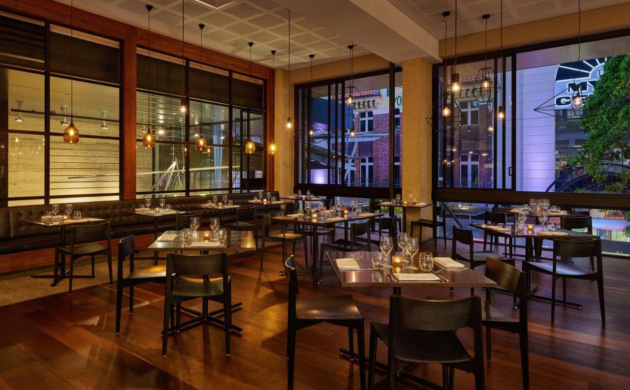 فندق Hyatt Regency بريزبين المظهر الخارجي الصورة Interior of the restaurant